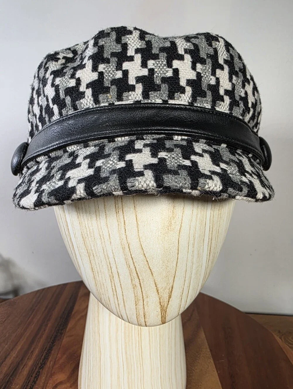 NEW San Diego Hat Company Black & White Houndstooth Cadet Hat Faux-Leather Band